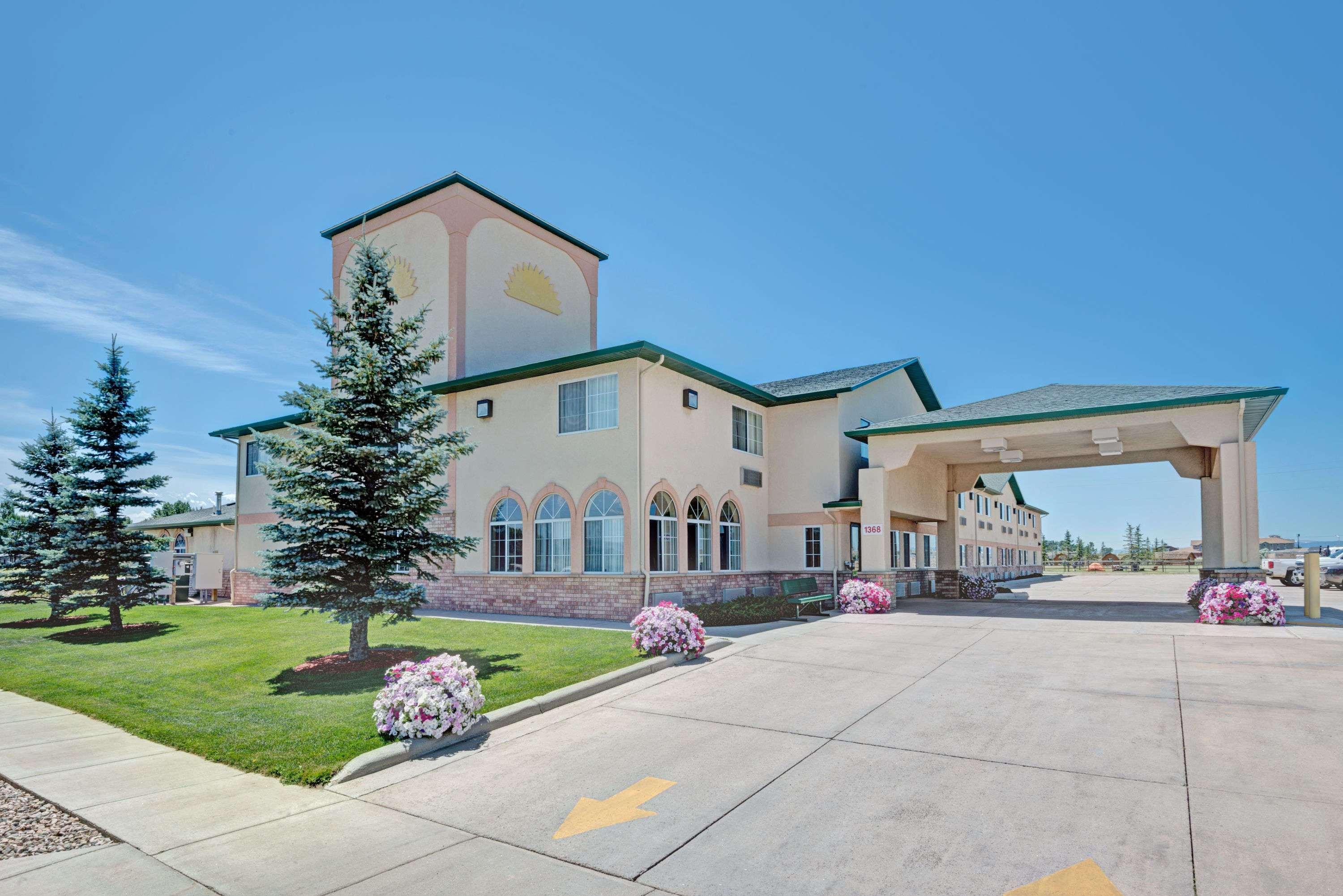 Days Inn By Wyndham Laramie Exterior photo