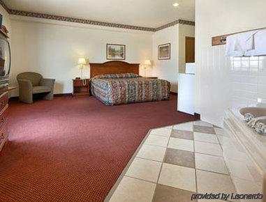 Days Inn By Wyndham Laramie Room photo